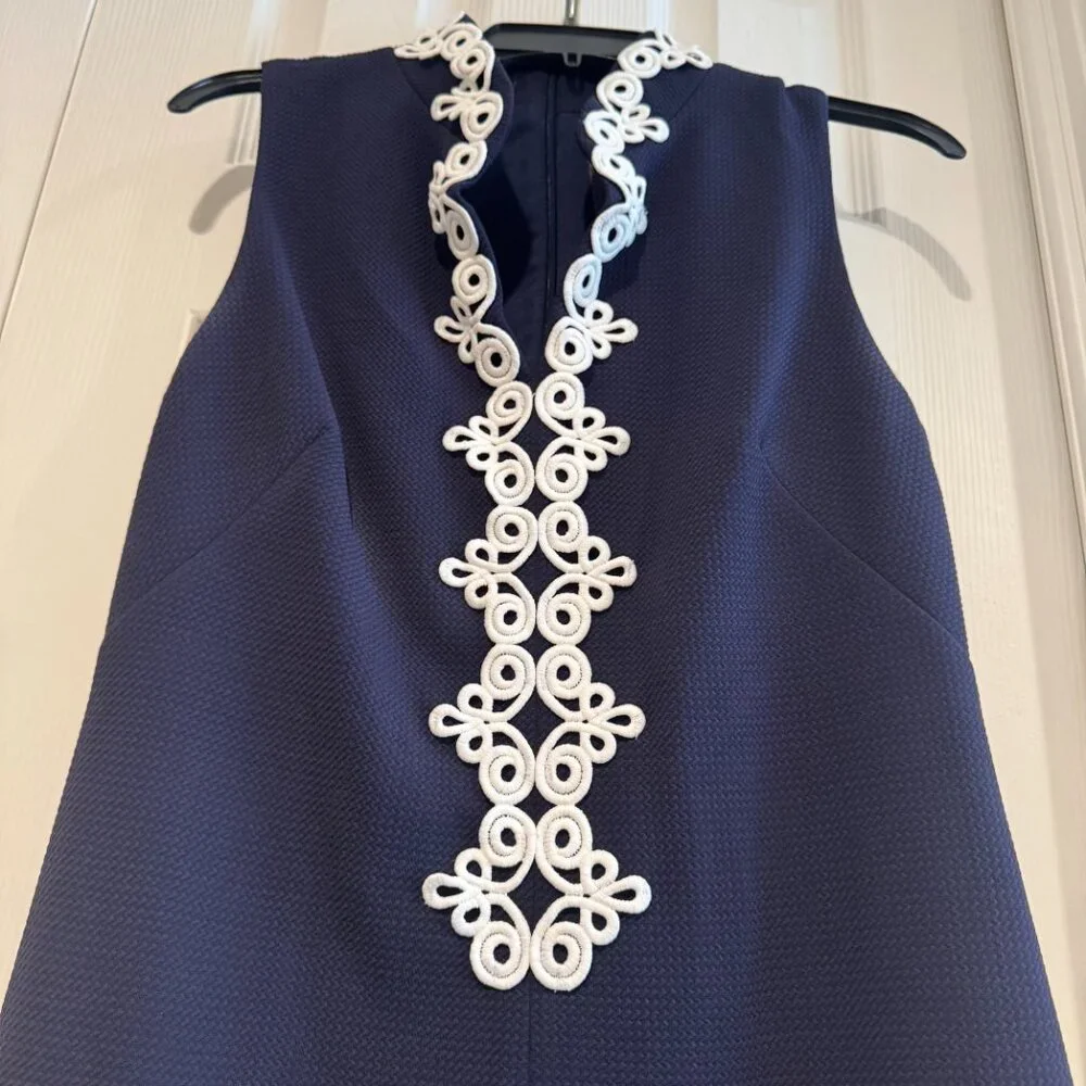 Vince Camuto Navy & White Mandarin Collar Sleeveless Mini Shift Dress Sz 8 - Picture 4 of 9